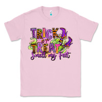 Bubblegum Pink Trick or treat smell my feet Classic Tee - RanaPortraitStore