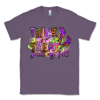 Lavender Trick or treat smell my feet Classic Tee - RanaPortraitStore