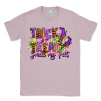 Lilac Trick or treat smell my feet Classic Tee - RanaPortraitStore
