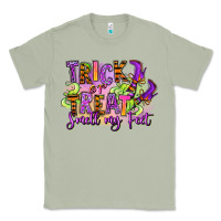 Matcha Trick or treat smell my feet Classic Tee - RanaPortraitStore