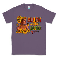 Lavender Afro American black mother leader queen Classic Tee - RanaPortraitStore