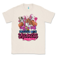 Natural Just a girl obsessed with sneakers Classic Tee - RanaPortraitStore
