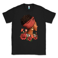 Black She who kneels before god can stand before anyone Classic Tee - RanaPortraitStore