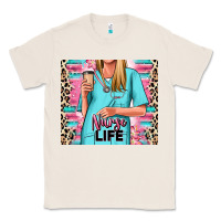Natural nurse life blonde woman Classic Tee - RanaPortraitStore