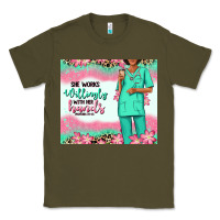 Army Green she works willingly with her hands afro nurse Classic Tee - RanaPortraitStore