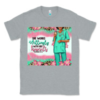 Heather Grey she works willingly with her hands afro nurse Classic Tee - RanaPortraitStore