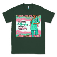 Sports Green she works willingly with her hands afro nurse Classic Tee - RanaPortraitStore