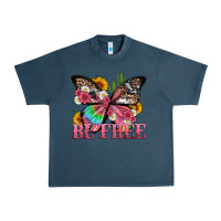 Midnight Navy be free with butterfly and cactus flowers Urban Heavy Tee - Artiststas