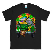 Black st patricks day truck with pot of gold horseshoe a Classic Tee - RanaPortraitStore