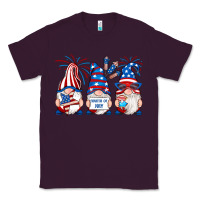 Plum fourth of july gnomes Classic Tee - RanaPortraitStore