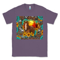 Lavender western horse and desert tumbler Classic Tee - RanaPortraitStore