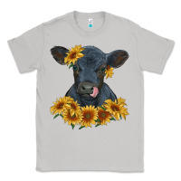 Moon Dust black angus calf with sunflowers Classic Tee - RanaPortraitStore