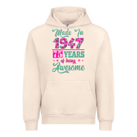 Sandshell made in 1947, 75 years of being awesome kopya Urban Hoodie - Jasminsmagicworld