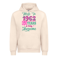 Sandshell made in 1962, 60 years of being awesome Urban Hoodie - Jasminsmagicworld