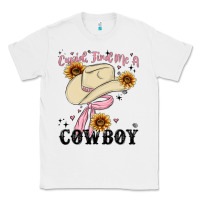 White cupid find me a cowboy Classic Tee - MaliasSmallBusiness