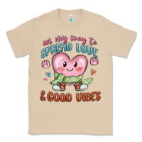 Mushroom on my way to spread love Classic Tee - MaliasSmallBusiness