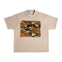 French Oak camouflage and leopard background Urban Heavy Tee - Artiststas