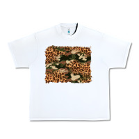 White camouflage and leopard background Urban Heavy Tee - Artiststas