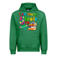 Emerald last day of fifth grade Urban Hoodie - Artiststas