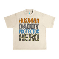 Sandshell husband daddy protector hero Urban Heavy Tee - Artiststas