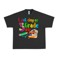 Pigment Black last day of third grade Urban Heavy Tee - Artiststas