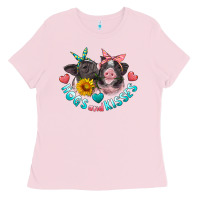 Bubblegum Pink hogs and kisses pigs Ladies Tee - Artiststas