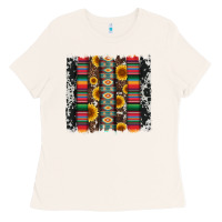 Bone cowhıde aztec serape wıth leopard and sunflowers brushstroke Ladies Tee - Artiststas
