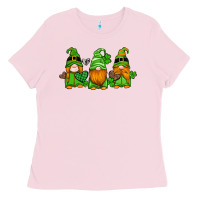 Bubblegum Pink st patricks day gnomes with western hearts and shamrocks Ladies Tee - Artiststas
