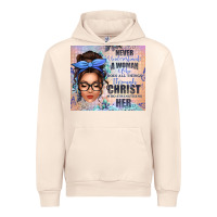 Sandshell never underestimate a woman who does all things th Urban Hoodie - texasbilliewilder
