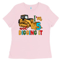 Bubblegum Pink i'm 5 and digging it Ladies Tee - Artiststas