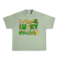 Oil Green one lucky teacher Urban Heavy Tee - Artiststas