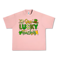 Salmon one lucky teacher Urban Heavy Tee - Artiststas