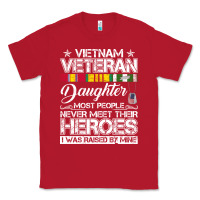 Red VietNam Veteran daughter Most People Never Meet Their Heroes Classic Tee - SnappyArt