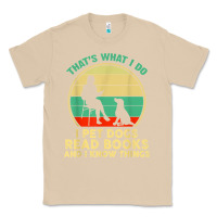 Mushroom that what i do i pet dogs read books and i know things t shirt Classic Tee - SnappyArt
