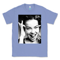 Colony Blue my name is bjork [tw] Classic Tee - ArtMosaic