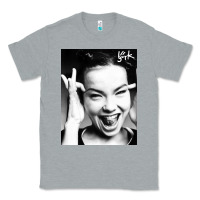 Heather Grey my name is bjork [tw] Classic Tee - ArtMosaic