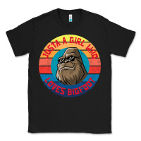 Black Retro Sunset Just A Girl Who Loves Bigfoot Classic Tee - artisFamous