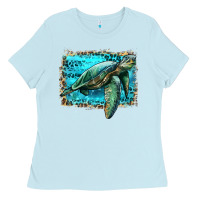 Baby Blue sea turtle with background Ladies Tee - Artiststas