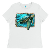 White sea turtle with background Ladies Tee - Artiststas