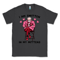 Smoke funny i am smitten in my mittens bernie Classic Tee - artisFamous