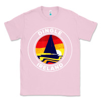 Bubblegum Pink dingle ireland vintage sailboat 70s retro sunset Classic Tee - artisFamous