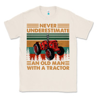 Natural never underestimate an old man with a tractor retro vintage Classic Tee - artisFamous
