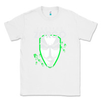 White funny spy gaming ninjas tee game wild with clay style t shirt Classic Tee - artisFamous