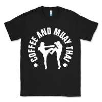 Black caffè e muay thai divertente Classic Tee - artisFamous