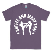 Lavender caffè e muay thai divertente Classic Tee - artisFamous