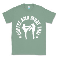 Sage caffè e muay thai divertente Classic Tee - artisFamous