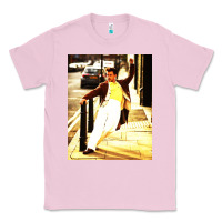 Bubblegum Pink jonathan bailey dancing Classic Tee - artisFamous