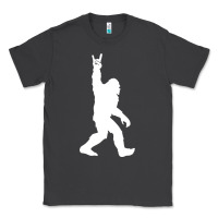 Smoke the mountain sasquatch Classic Tee - artisFamous