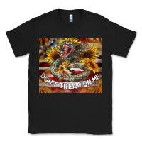Black rattle snake don't tread on me tumbler Classic Tee - BarkalooDesign
