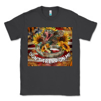 Smoke rattle snake don't tread on me tumbler Classic Tee - BarkalooDesign